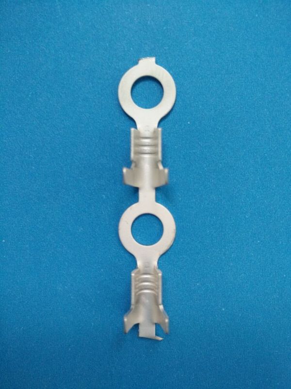 4.3*7.5mm Circular PCB Wire Connector , Pre - Insulated Ring Type PCB Terminal Connector 